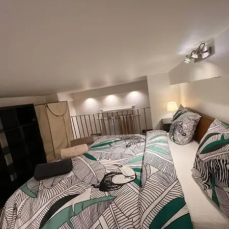 Balcon Champs-elysees - Hala * Paříž