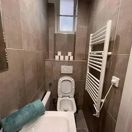 Balcon Champs-elysees - Hala * Paris